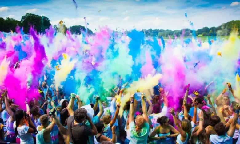 Holi long Weekend: Take your loved ones to these top tourist Destinations to Celebrate the festival of colors