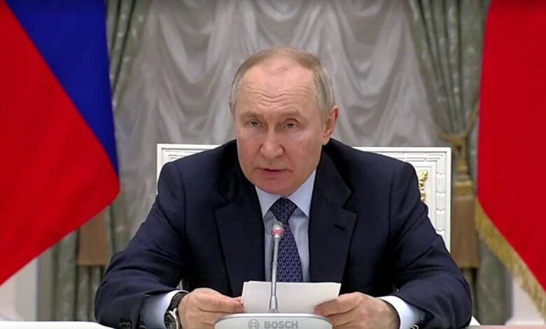 Putin Warns of Russia's Nuclear Readiness, Cautions Against US Troop Deployment in Ukraine