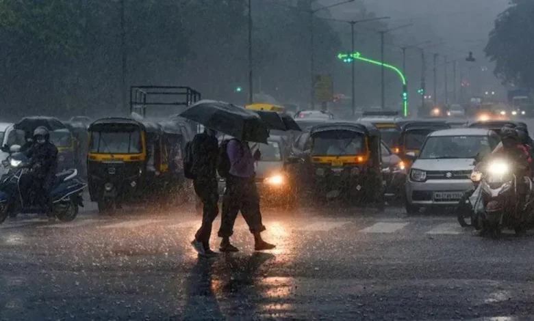 Extreme Rainfall Overwhelms Delhi, Highlighting Weather Forecasting Challenges