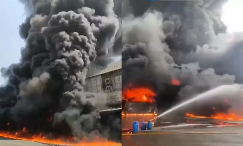 At the Navabharat industrial chemical company in Navi Mumbai, a massive fire breaks out.