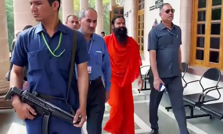 Apology shouldn't require a microscope to see: Patanjali is questioned by SC about why her newspaper post was the same size as an advertisement.