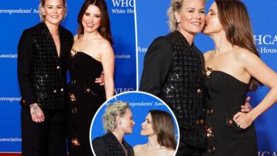 Sophia Bush and Ashlyn Harris make debut as a couple at White House dinner (1)
