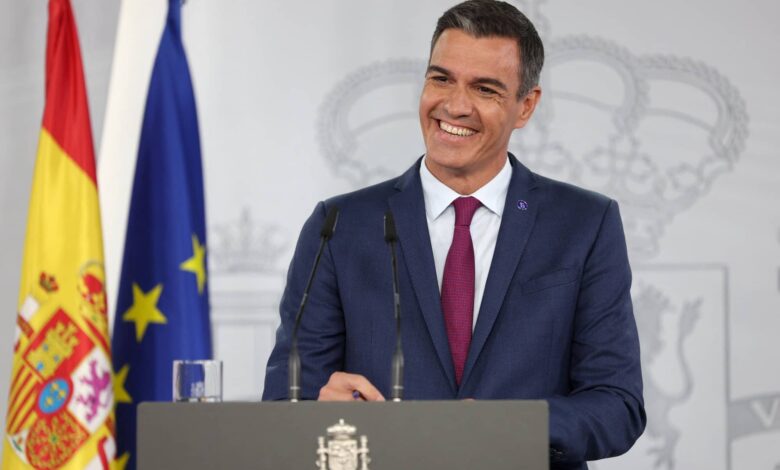 Spanish Prime Minister Sánchez Decides to Stay Amid Controversy (1)