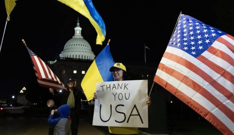 Congress Approves Aid Package for Ukraine Amid Russian Advances