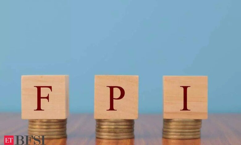 FPIs Exercise Caution, Withdraw Rs 325 Crore from Indian Equities