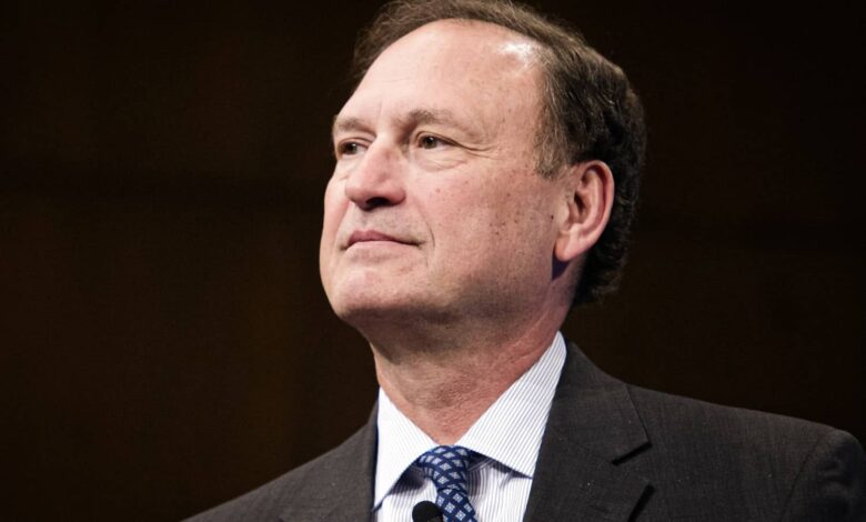  Justice Alito declines to recuse himself from Trump-Related cases