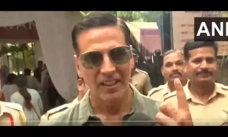 Akshay Kumar Votes in 2024 Lok Sabha Elections After Gaining Indian Citizenship