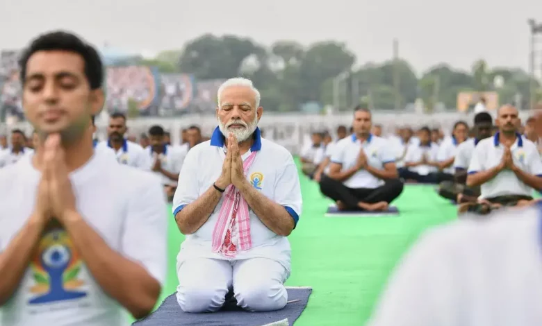 PM Modi celebrates Yoga day indoors in rainy Srinagar
