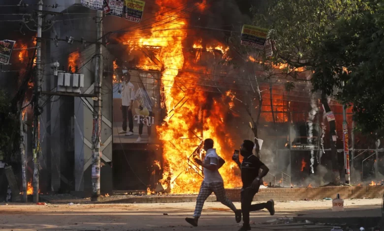 Bangladesh Anti-Quota Protests turn violent, 2 Killed Including Hindu leader