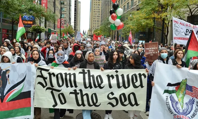 Pro-Palestinian Protest Intensifies Outside Chicago Consulate