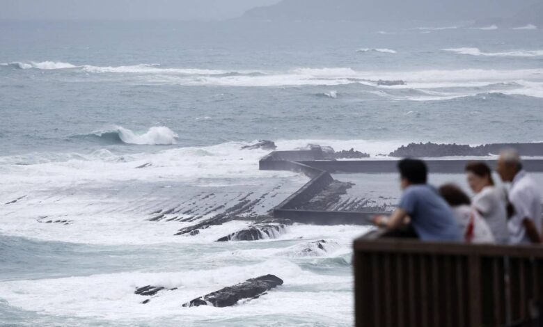 Japan Braces for Typhoon Shanshan: evacuations, Toyota shuts 14 plants