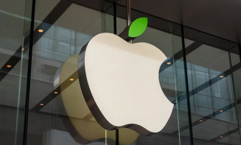 Challenges for Apple design team Amid leadership changes