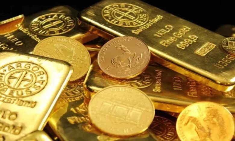 Gold Soars Amid Fed Signals and Geopolitical Tensions