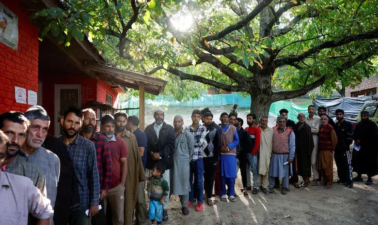 Security tightened in j&k ahead of second phase polls