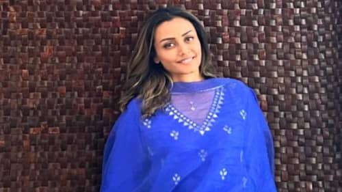 Namrata Shirodkar stuns in blue kurta as she joins Mahesh Babu for CM relief fund donation