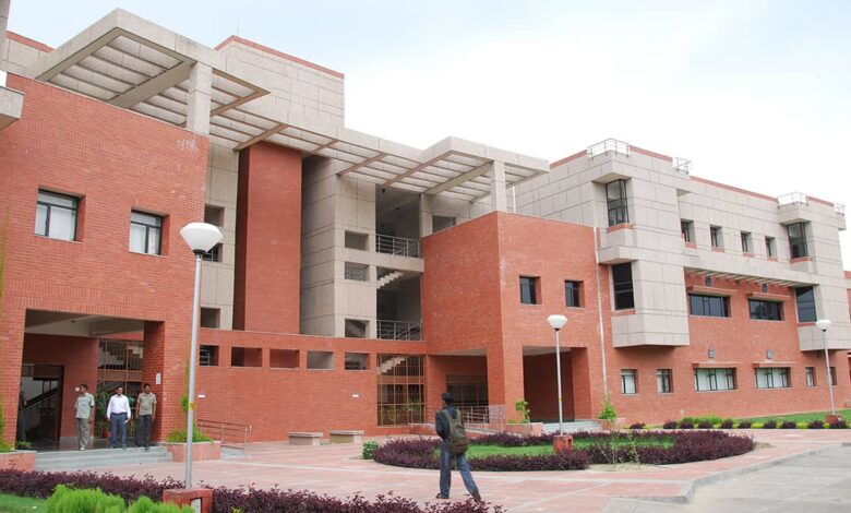 IIT Kanpur Launches CME Program to Enhance Medical Skills