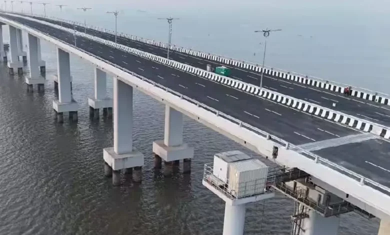 Tragic suicide incident at Mumbai's Atal Setu bridge