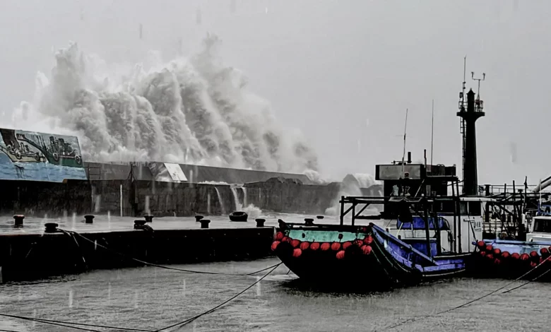 Taiwan braces for super typhoon Kong-Rey: shutdowns in place