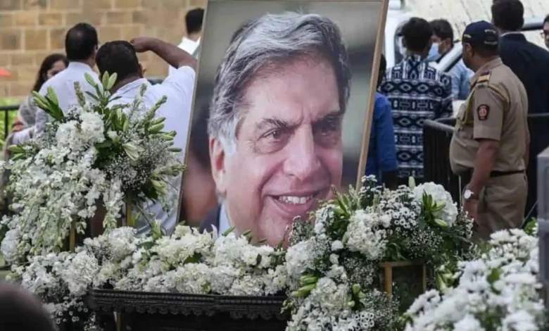 Ratan Tata cremated with state honors