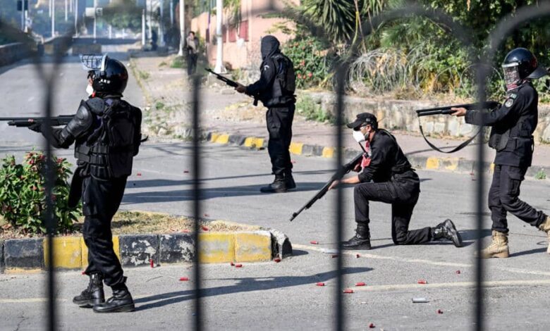 Pakistan police disperse Imran Khan protesters in Islamabad