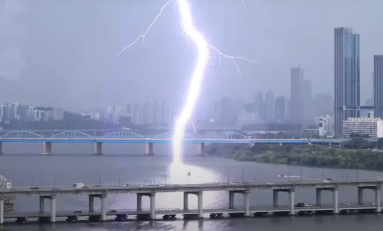 Australia Records Over 1.1 Million Lightning Strikes Amid Storms