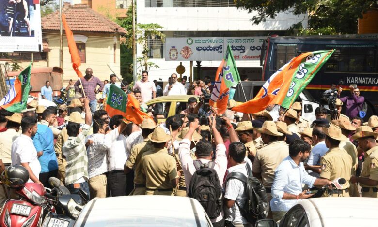 BJP workers storm Congress office in Mumbai, cause damage