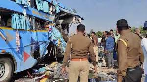 Tragic bus-truck collision in UP: 8 dead, 19 injured