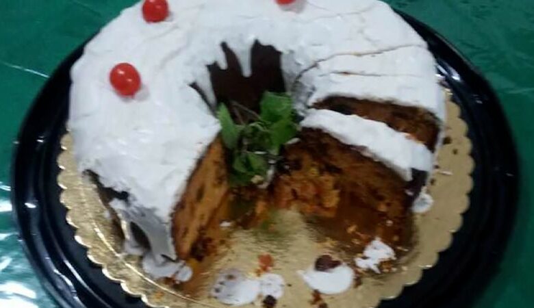 Brazilian woman uses arsenic in Christmas cake, killing 3