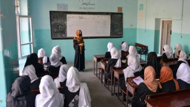 Taliban official urges reopening of schools for Afghan girls