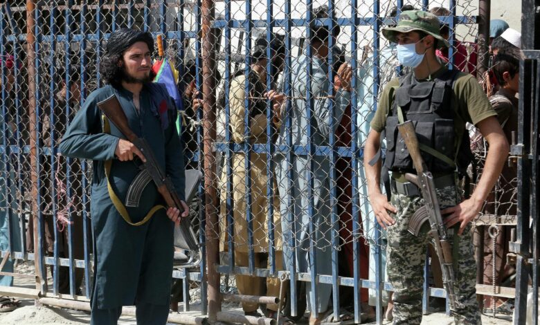 Clash between Pakistani and Afghan forces at border crossing