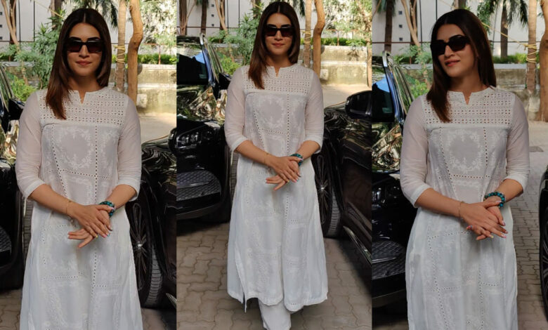 Kriti Sanon's travel beauty: Minimal base and glossy lips