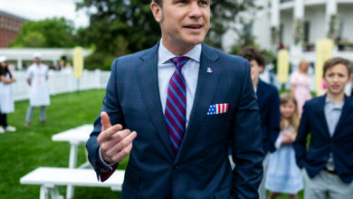 Trump avoids question on Hegseth's alleged info leak