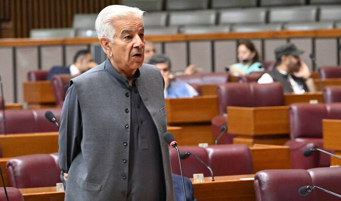 Pakistan minister denies nuclear meeting amid India offensive