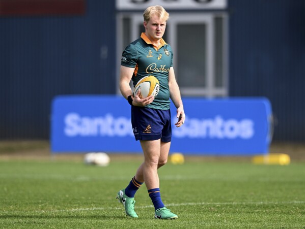 Lynagh set to start for Australia in first Lions test